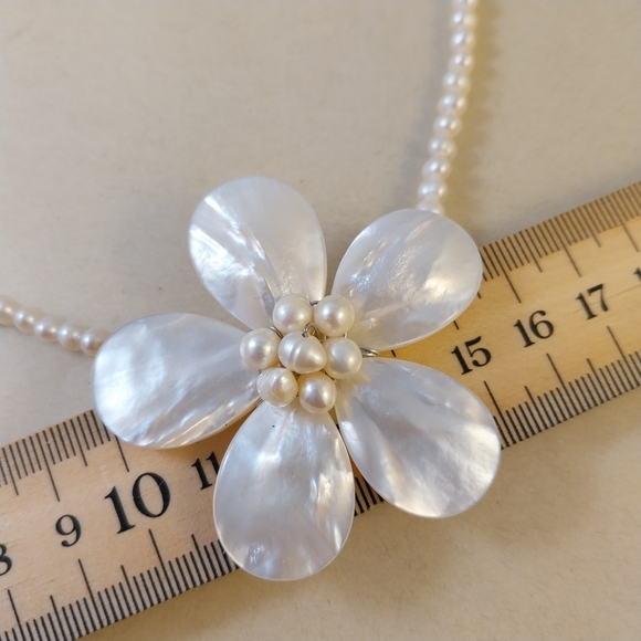 Freshwater Pearl Flower Necklace - Picture 12 of 16